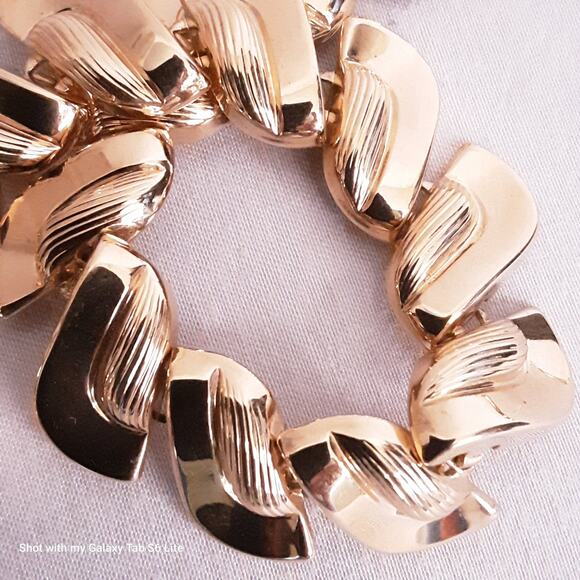 Statement Choker Necklace Gold Tone Chunky Links - Picture 6 of 12